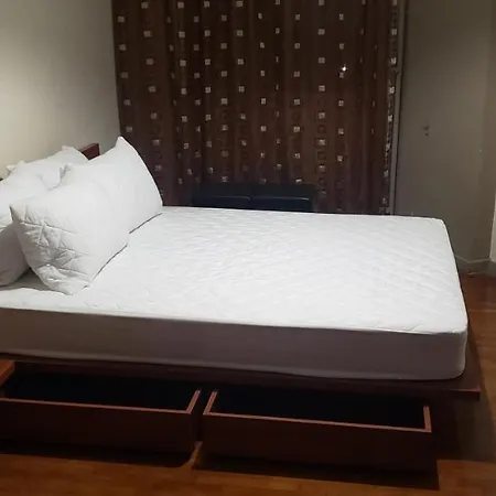 Central Square Apartment *